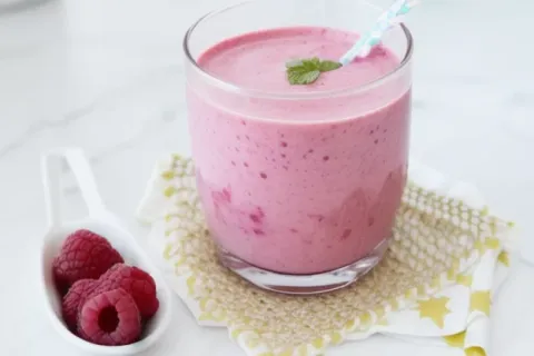 Smoothie Banane-Fraise au CBD - Recette Rapide & Relaxante